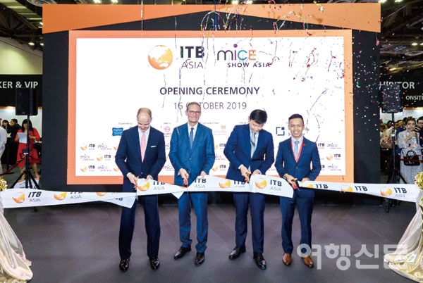 제12회 ITB 아시아가 지난 10월16일부터 18일까지 3일 간 싱가포르 마리나베이 샌즈 엑스포&컨벤션 센터에서 열렸다. 올해 ITB 아시아에는 MICE 쇼 아시아도 합류해 시너지 효과를 냈다