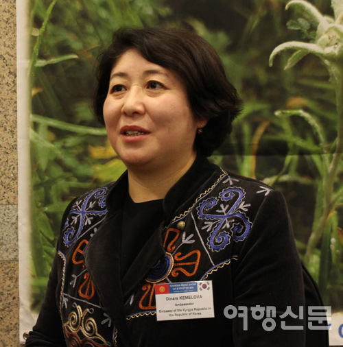 주한키르기즈공화국대사관 디나라 케멜로바 대사는 “한국인 관광객들에게 가장 인기 있는 액티비티는 등산과 트레킹”이라며 “2020년 한국인 관광객 3만명 유치를 목표로 다방면으로 홍보활동을 이어갈 것”이라고 밝혔다
