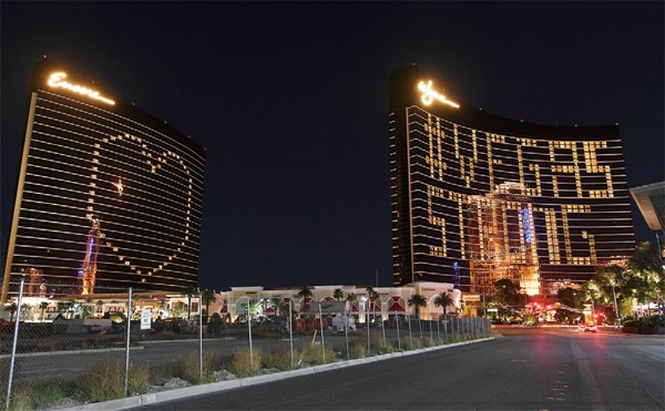 라스베이거스 스트립 내 위치한 호텔들이 전 세계 여행업계에 응원의 메시지를 보내고 있다 ⓒLas Vegas News Bureau
