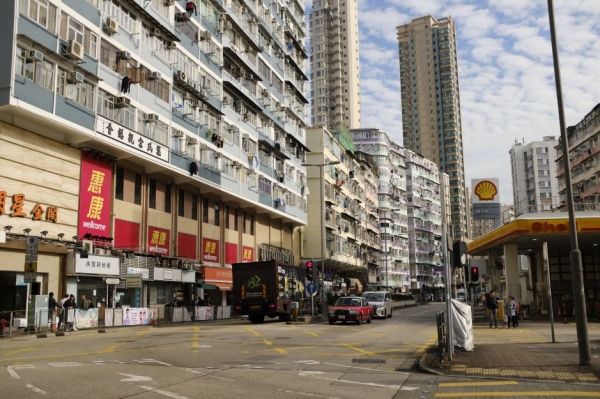 홍콩이 4월 말부터 중국 본토에 거주하는 홍콩인을 대상으로 격리를 전면 면제한다. 사진은 홍콩 삼수이포 / 여행신문CB