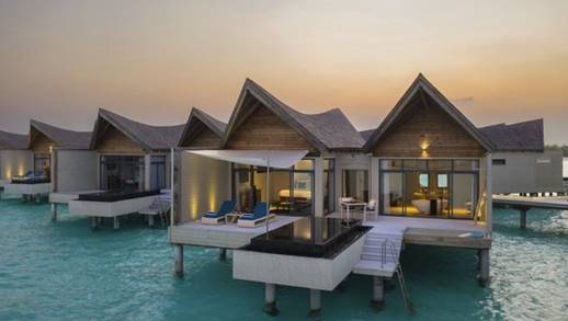 태양전지판으로 전력을 공급하는 뫼벤픽 리조트 쿠레디바루 몰디브 (Movenpick Resort Kuredhivaru Maldives) / 몰디브관광청