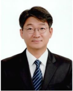 한국생산성본부 R&D 부문 교수이자 단국대학교 경영학부 겸임교수인 김병철 교수