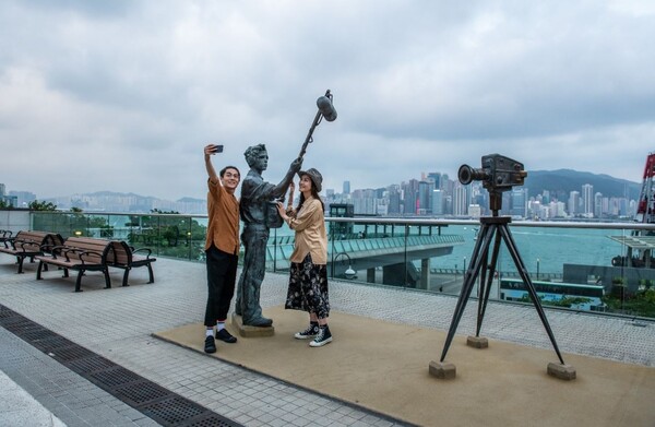 홍콩 관광명소 스타의 거리(Avenue of Stars)가 리노베이션을 마친 모습을 해외여행객들에게 선보일 날을 기다리고 있다 / 홍콩관광청