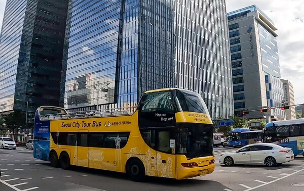 노랑풍선 시티버스가 SKT T멤버십 회원을 대상으로 최대 4명까지 25% 할인 프로모션을 진행한다 / 노랑풍선 시티버스 