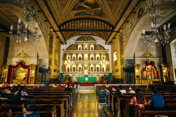 산토니뇨 성당은 필리핀에서 가장 오래된 가톨릭 교회다
