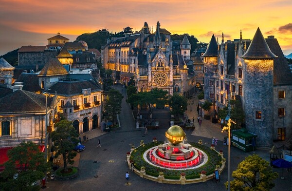 올해 베트남 다낭의 썬월드 바나힐을 방문한 관광객 중 한국인 비중이 33%를 차지했다 / 썬월드