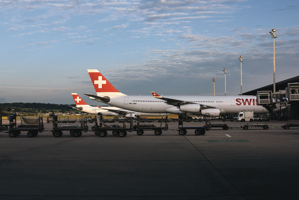 스위스항공이 5월7일부터 인천-취리히 노선에 주3회 규모로 취항한다. 투입되는 항공기는 A340-300이다 / 스위스항공 