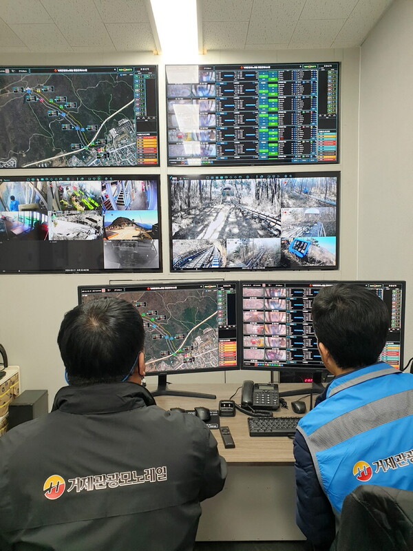                        ǿ ǽð   Ȳ ϰ ִ. / 輱 