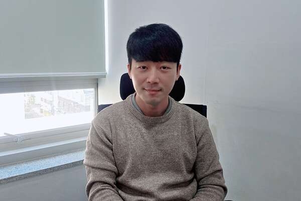 레나투어 임수훈 대표는 약 25년간 북미 현지에서 여행업에 종사한 전문가다. 지금도 직접 가이드로 활동하며 일정 기획부터 현장 운영까지 책임지고 있다 / 레나투어 