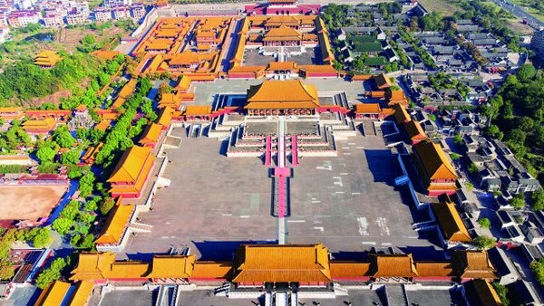 명청궁은 스튜디오 스케일을 가장 잘 느낄 수 있는 곳이다