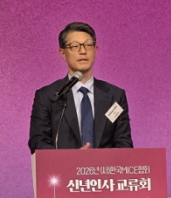                                                기호 2번 신현대 후보(현 회장, 엑스포럼 대표) / 김선주 기자