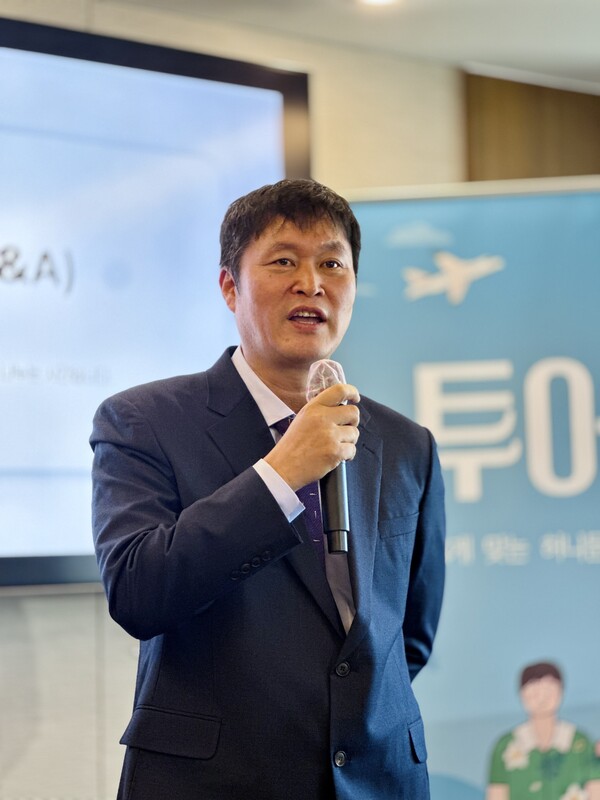 네이버 공식카페 '민씨아저씨'로 온라인을, 전국 6개 직영점으로 오프라인을 공략 중인 투어민 민경세 대표를 만나 현재와 미래 이야기를 들었다 / 송미주 기자