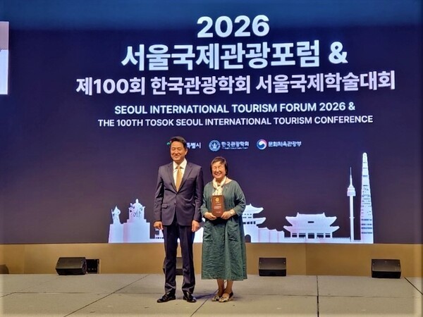 서울특별시관광협회(STA)가 서울 관광산업 발전과 관광 경쟁력 강화에 기여한 공로를 인정받아 서울시장 공로상을 받았다