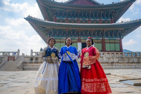 서울관광재단이 9월을 맞아 외국인 여행객을 위한 시간대별 서울 감성 스냅 명소 5곳을 추천했다 / 서울관광재단